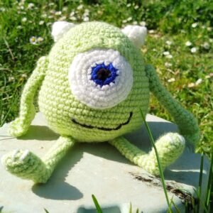 monstre et cie au crochet de face