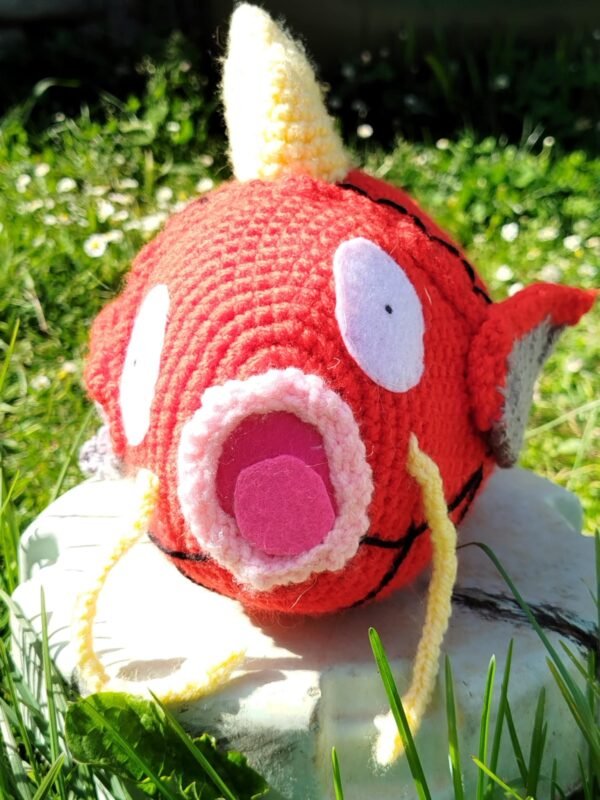 Magicarpe au crochet de face