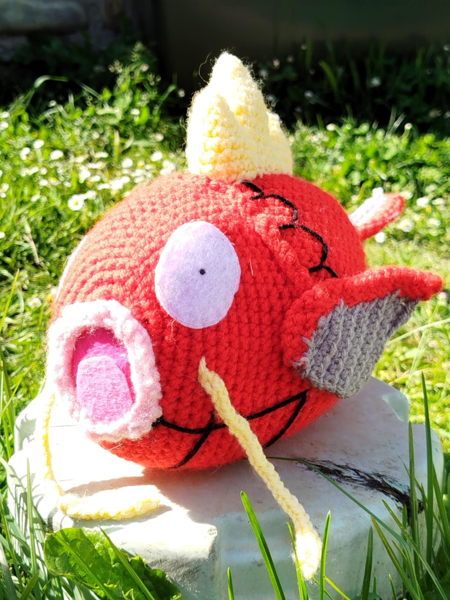 Magicarpe au crochet de coté