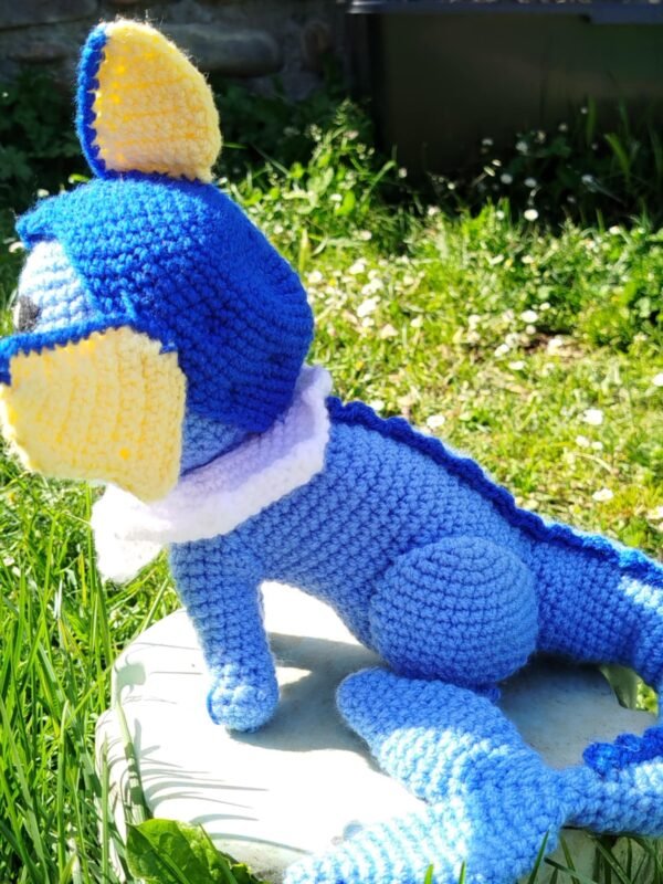 Aquali au crochet de profil