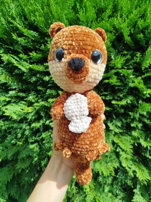loutre laine chenille de face